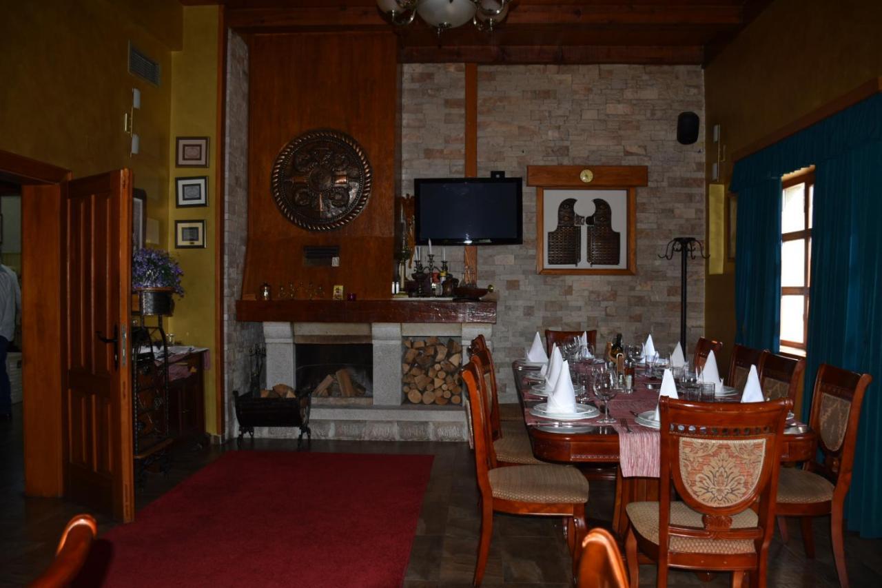 Aparthotel Koliba Nikšić Kültér fotó