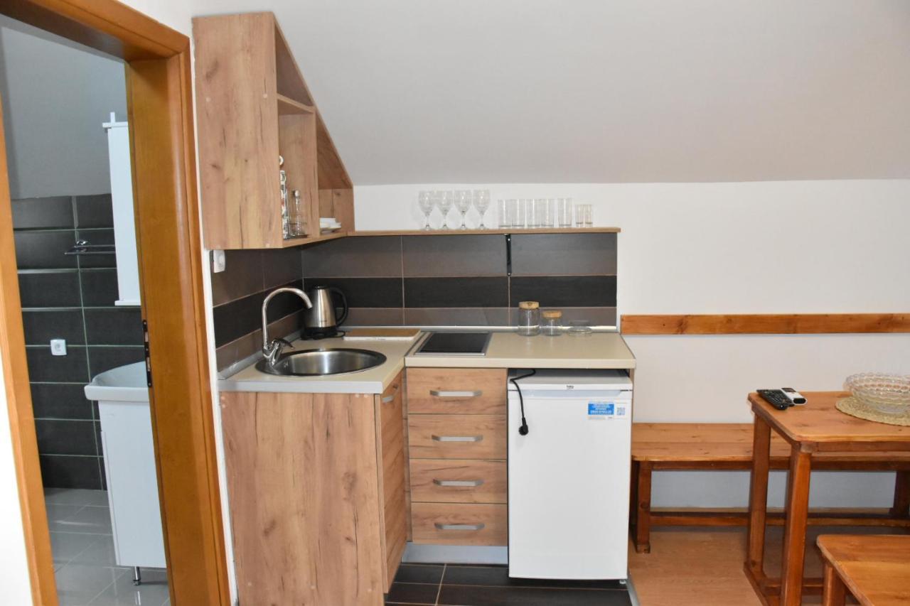 Aparthotel Koliba Nikšić Kültér fotó