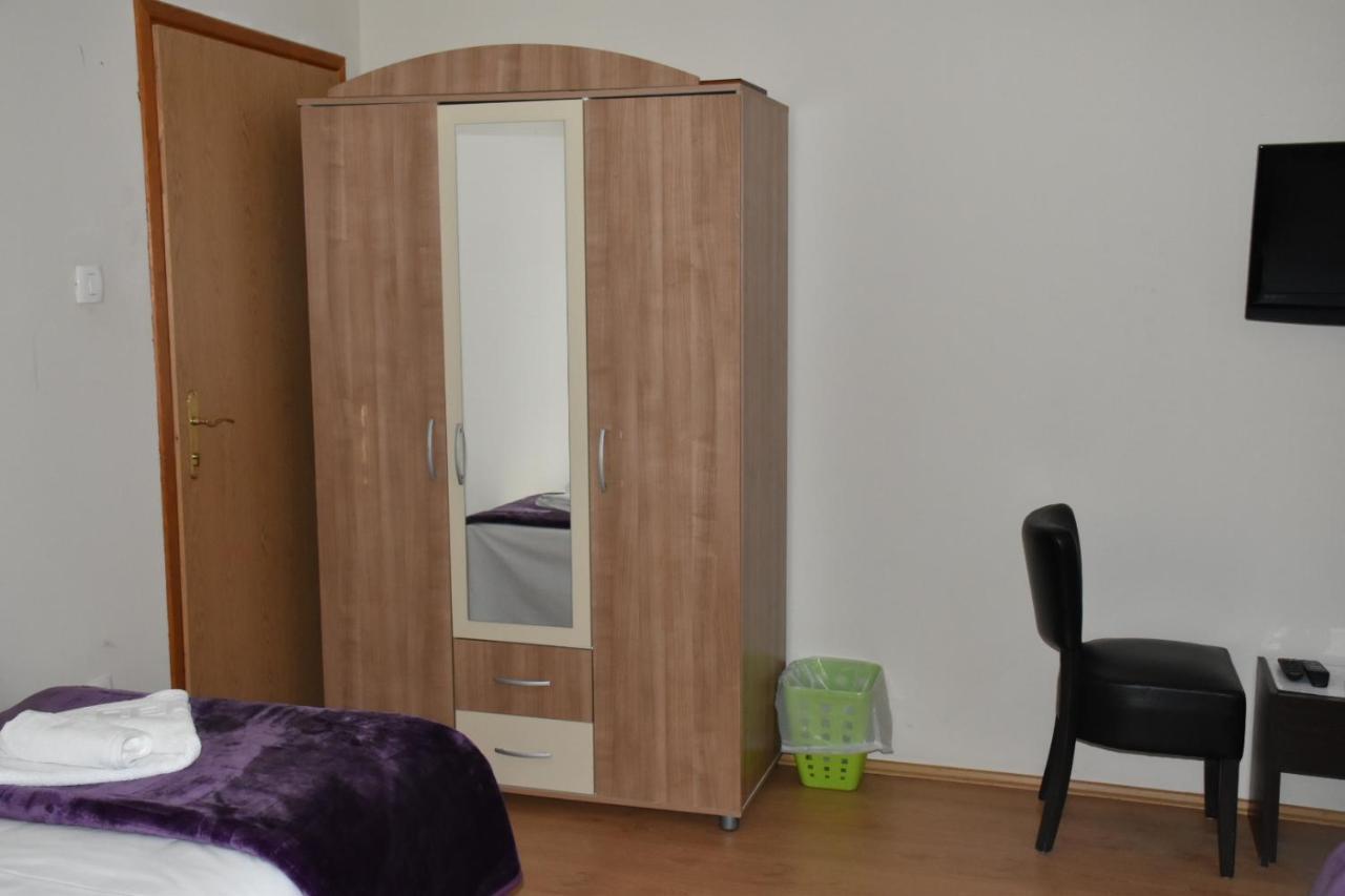 Aparthotel Koliba Nikšić Kültér fotó